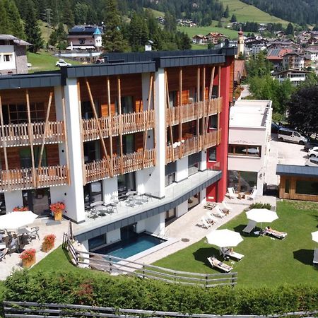 Hotel Miravalle Soraga Exterior photo